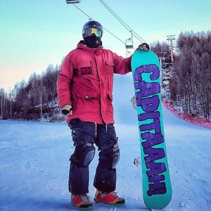 日逼啊…嗯……啊…嗯……
